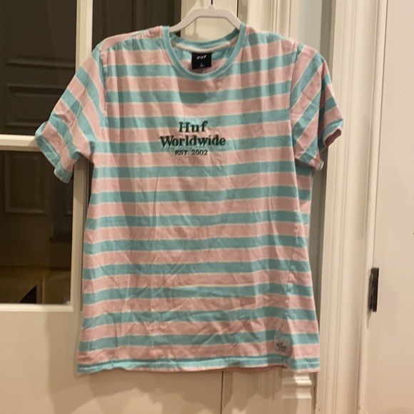 Large blue and pink huf 420 smokers lounge tshirt - Picture 2 of 2